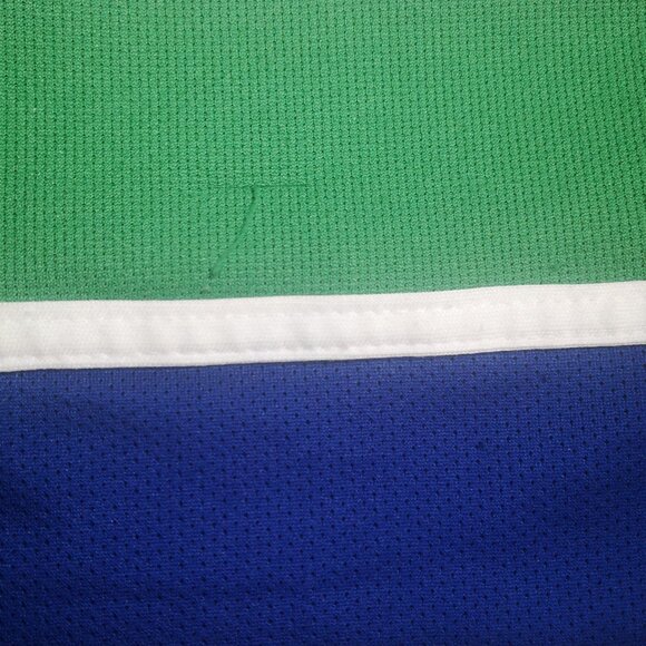 Reebok Youth's Size L/XL Vancouver Canucks NHL V-neck Jersey - Picture 8 of 12
